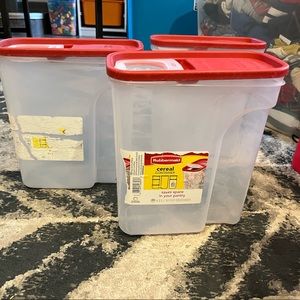 Rubbermaid cereal containers